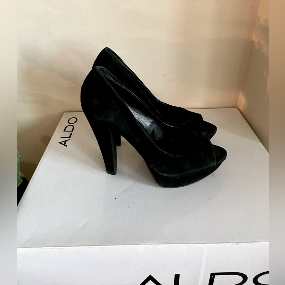 ALDO “Segura” Black Suede Platform Peep Toe Heels size 38